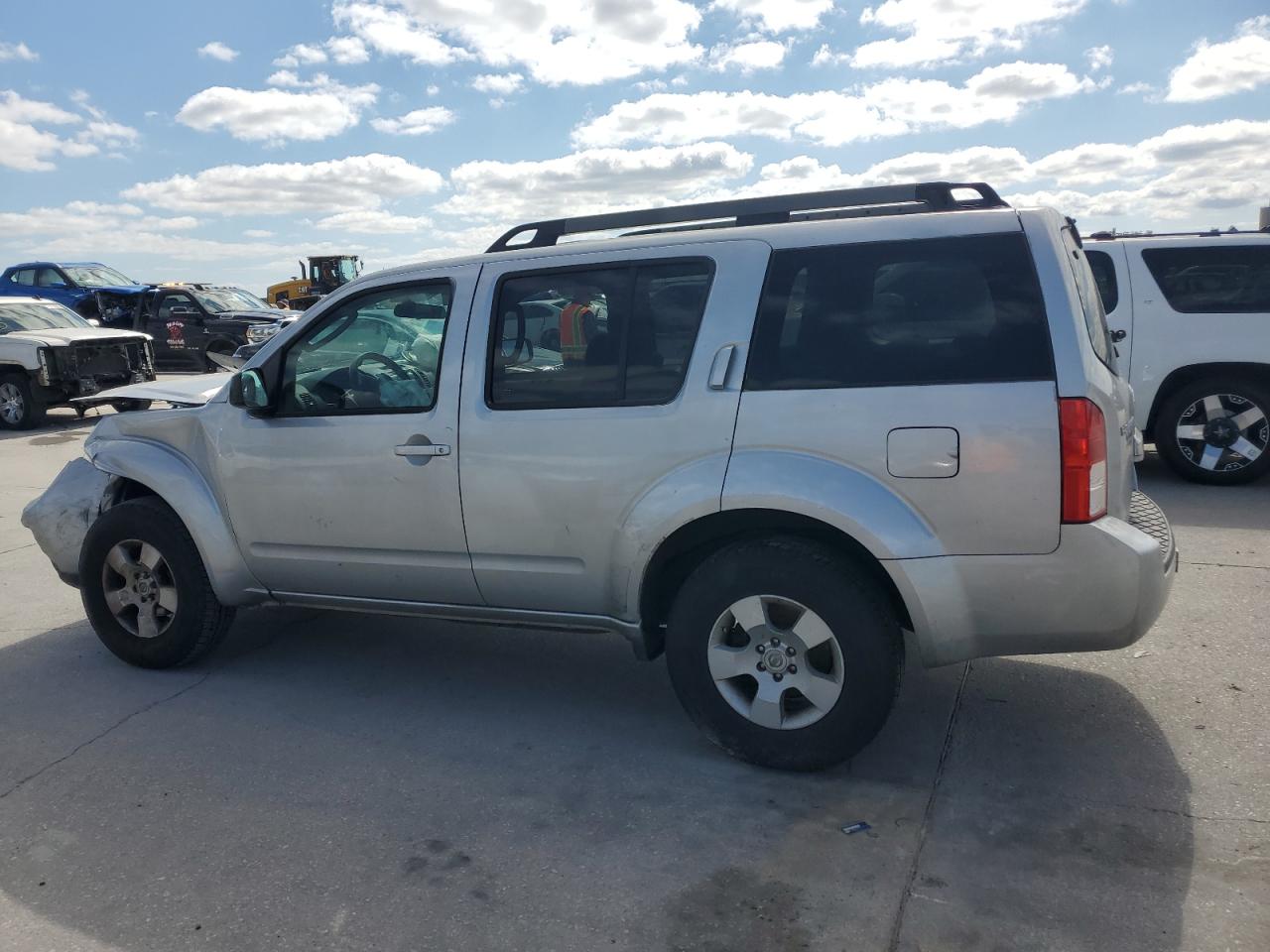2011 Nissan Pathfinder VIN 5N1AR1NNXBC618685 Copart auction photo, front end damage thumbnail 2