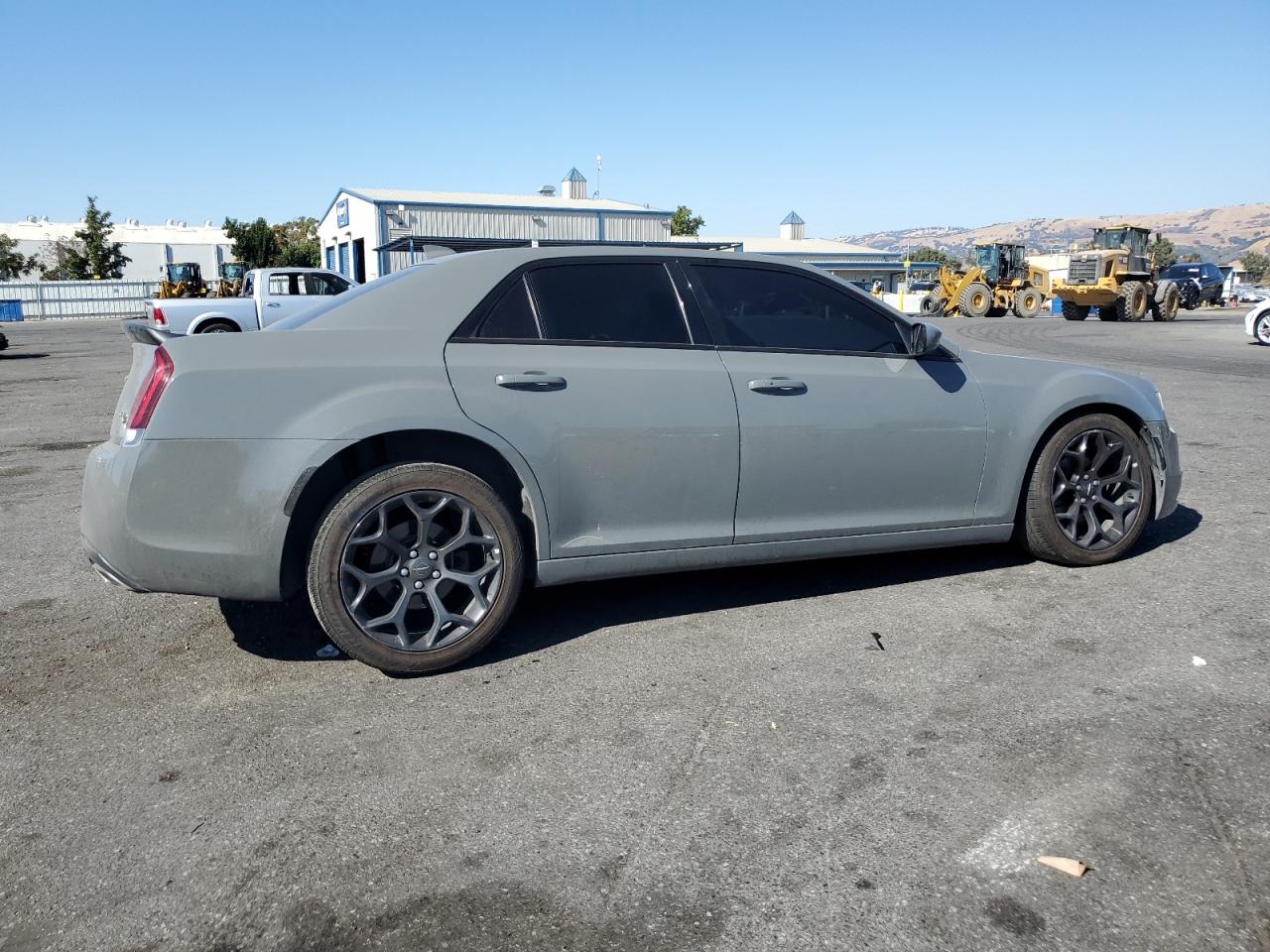 2019 Chrysler 300 VIN 2C3CCABG1KH562898 Copart auction photo, undercarriage / front end damage thumbnail 3
