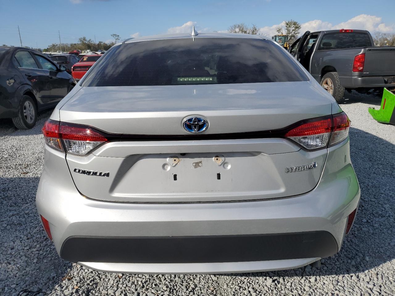 2021 Toyota Corolla VIN JTDEAMDE8MJ017564 Copart auction photo, front end damage thumbnail 6