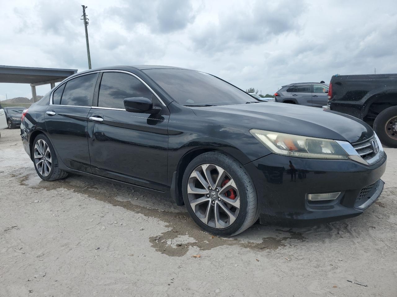 2013 Honda Accord VIN 1HGCR2F59DA231269 Copart auction photo, rear end / minor dent/scratches damage thumbnail 4