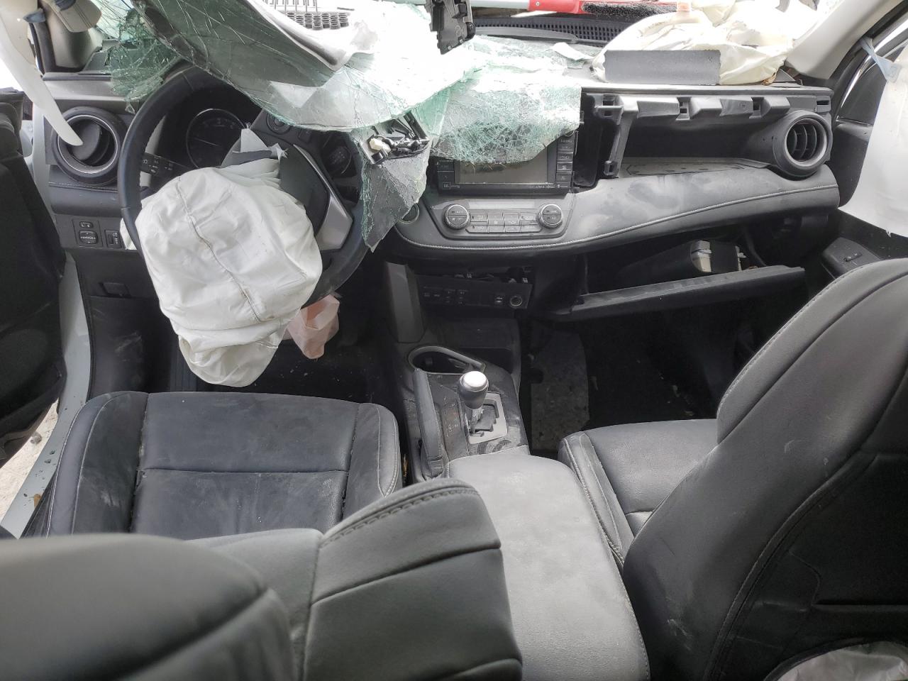 2017 Toyota RAV 4 VIN 2T3DFREV1HW676683 Copart auction photo, rollover damage thumbnail 8