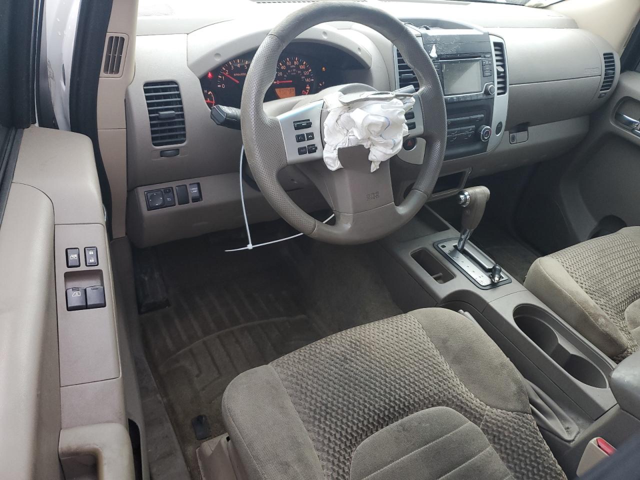 2016 Nissan Navara (Frontier) VIN 1N6AD0CU4GN735971 Copart auction photo, front end / side damage thumbnail 8