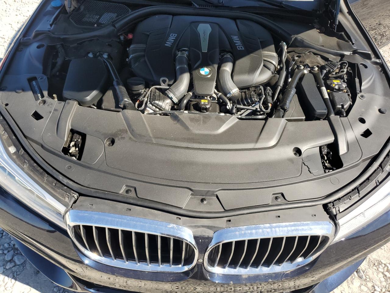 2016 BMW 7er VIN WBA7F0C57GGL99153 Copart auction photo, vandalism damage thumbnail 11