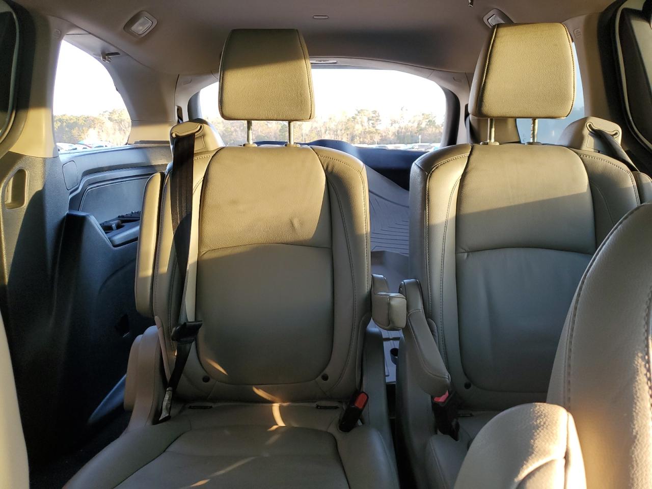 2020 Honda Odyssey VIN 5FNRL6H72LB050858 Copart auction photo, rear end / front end damage thumbnail 10