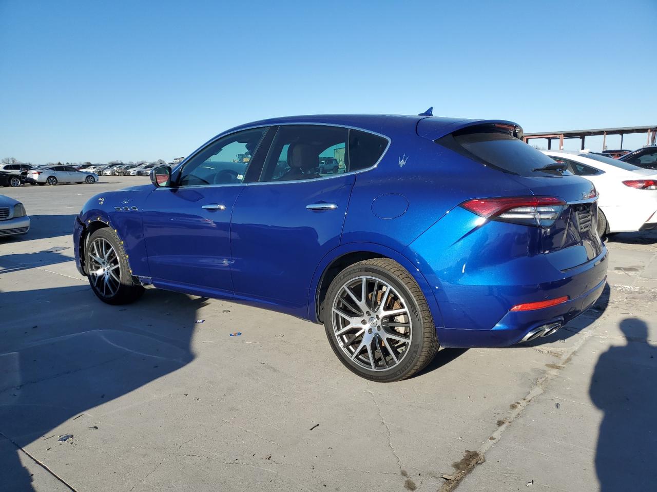 2022 Maserati Levante VIN ZN661XUA5NX402354 Copart auction photo, front end / side damage thumbnail 2