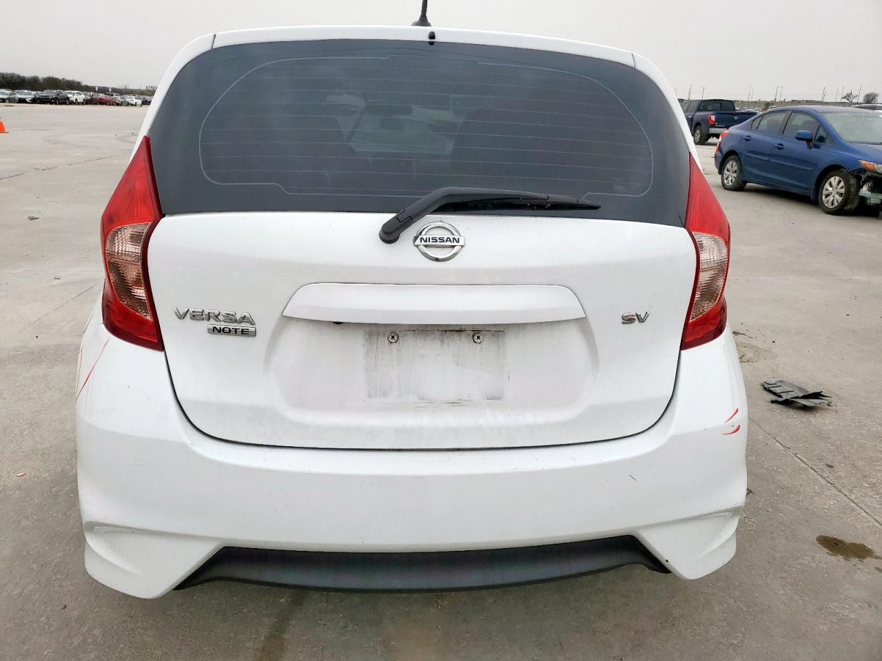 2017 Nissan Versa VIN 3N1CE2CP3HL362036 Copart auction photo, front end / side damage thumbnail 6