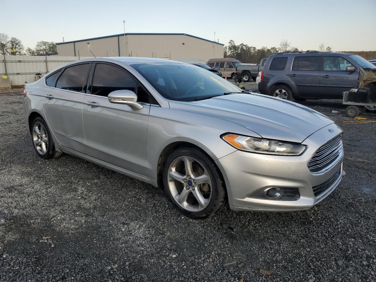 2016 Ford Fusion VIN 3FA6P0T96GR264856 Copart auction photo, side / front end damage thumbnail 4