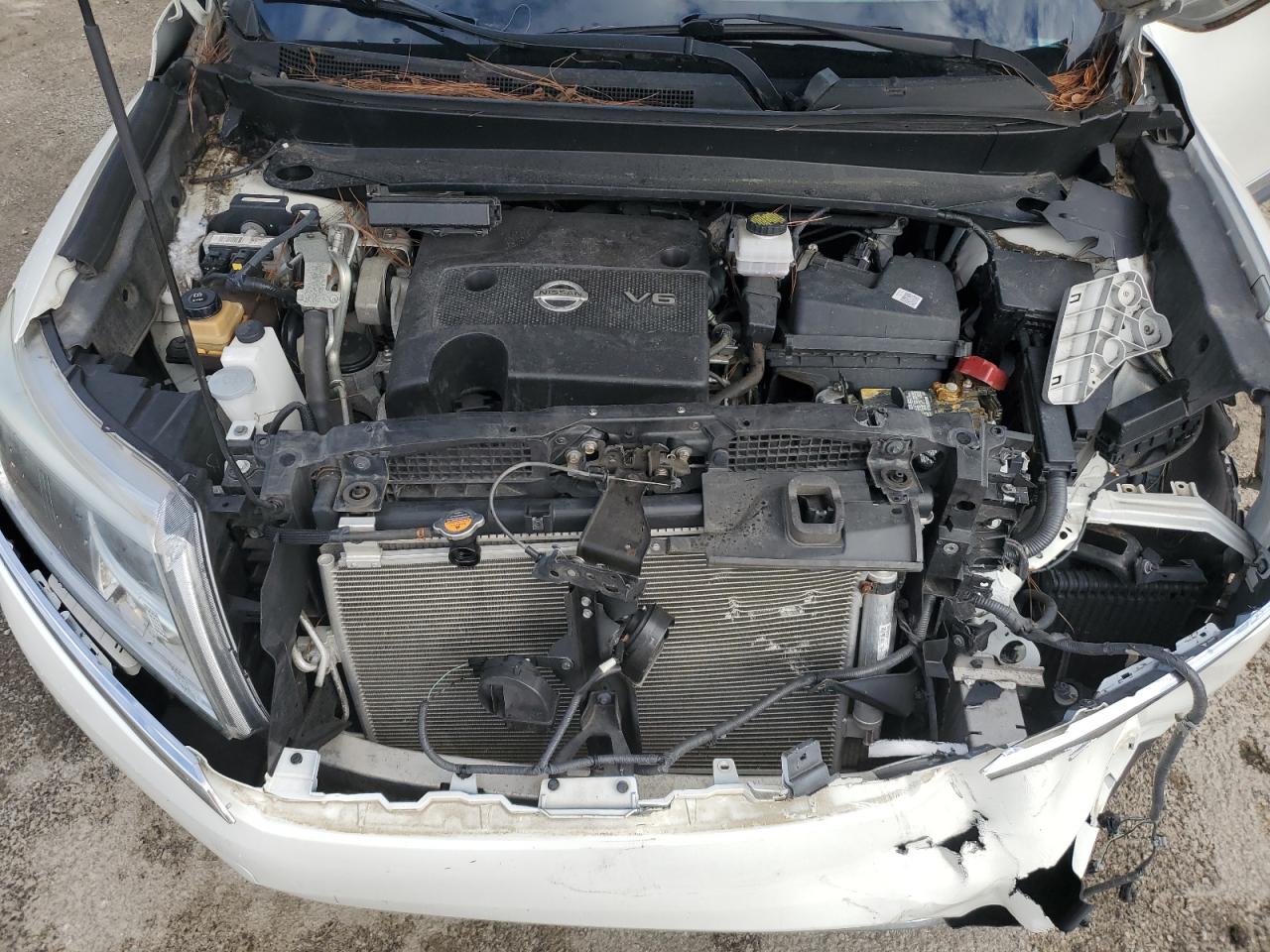 2014 Nissan Pathfinder VIN 5N1AR2MMXEC683734 Copart auction photo, front end damage thumbnail 14