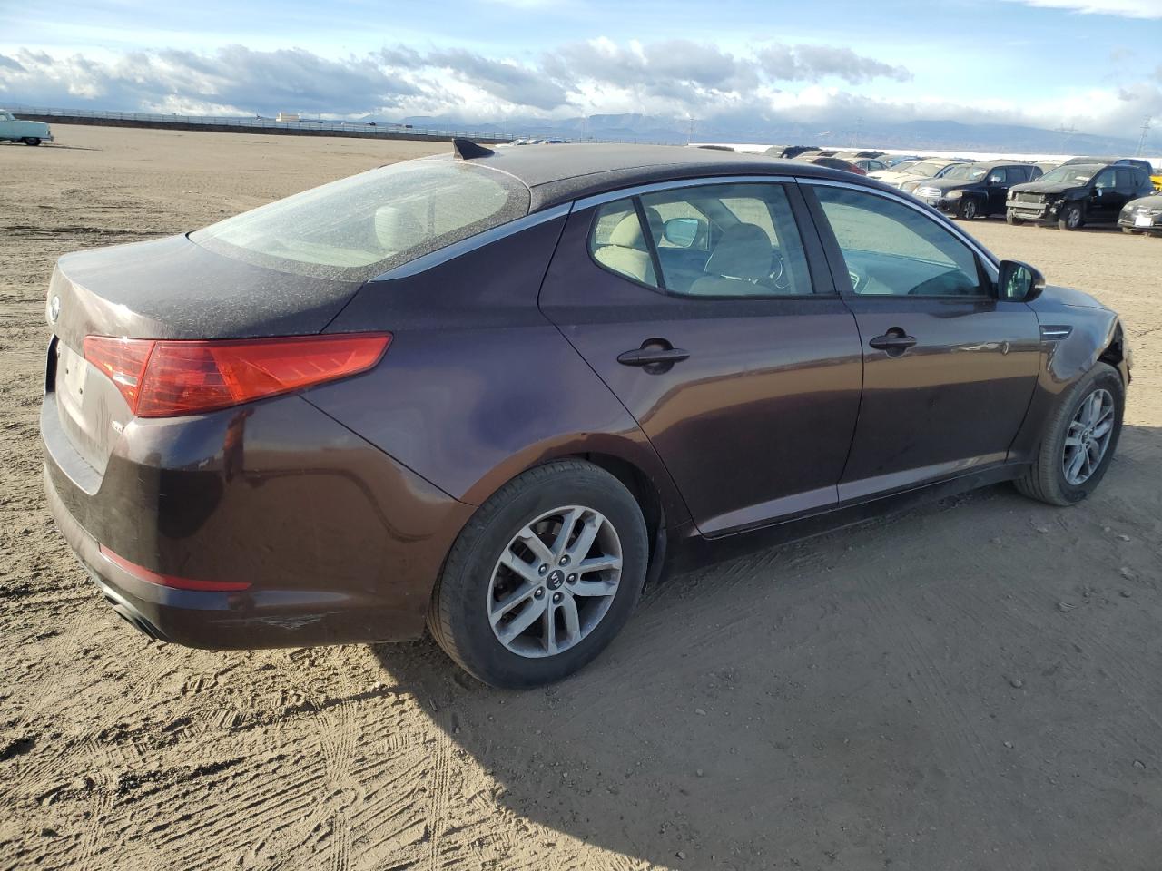 2011 KIA Optima VIN KNAGM4A79B5073196 Copart auction photo, front end damage thumbnail 3
