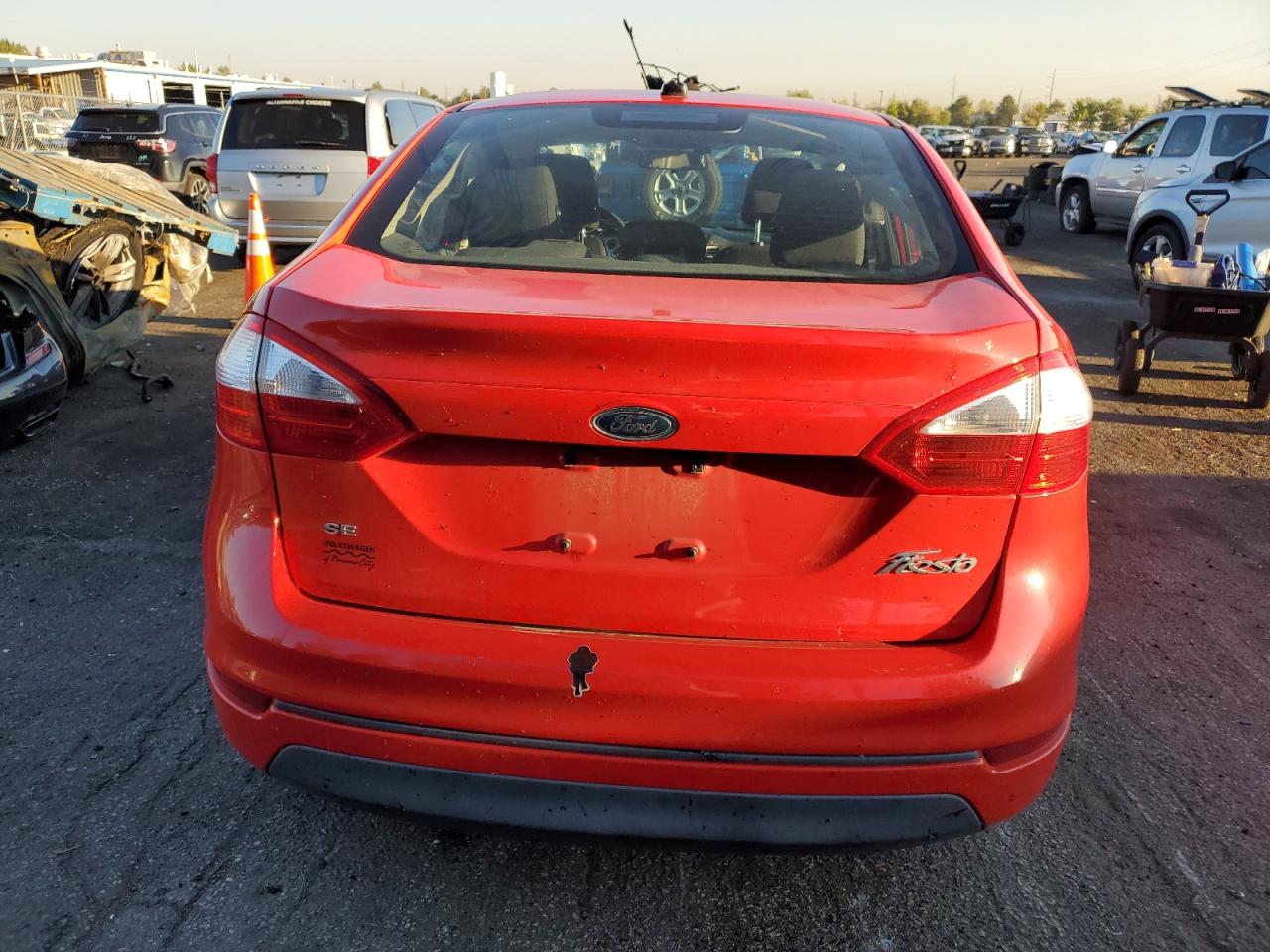 2015 Ford Fiesta VIN 3FADP4BJ1FM136305 Copart auction photo, front end / side damage thumbnail 6