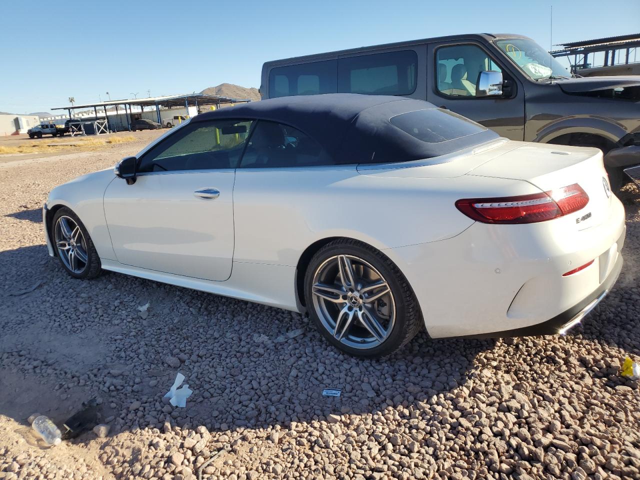 2018 Mercedes-Benz E-klasse VIN WDD1K6FB9JF057425 Copart auction photo, front end damage thumbnail 2