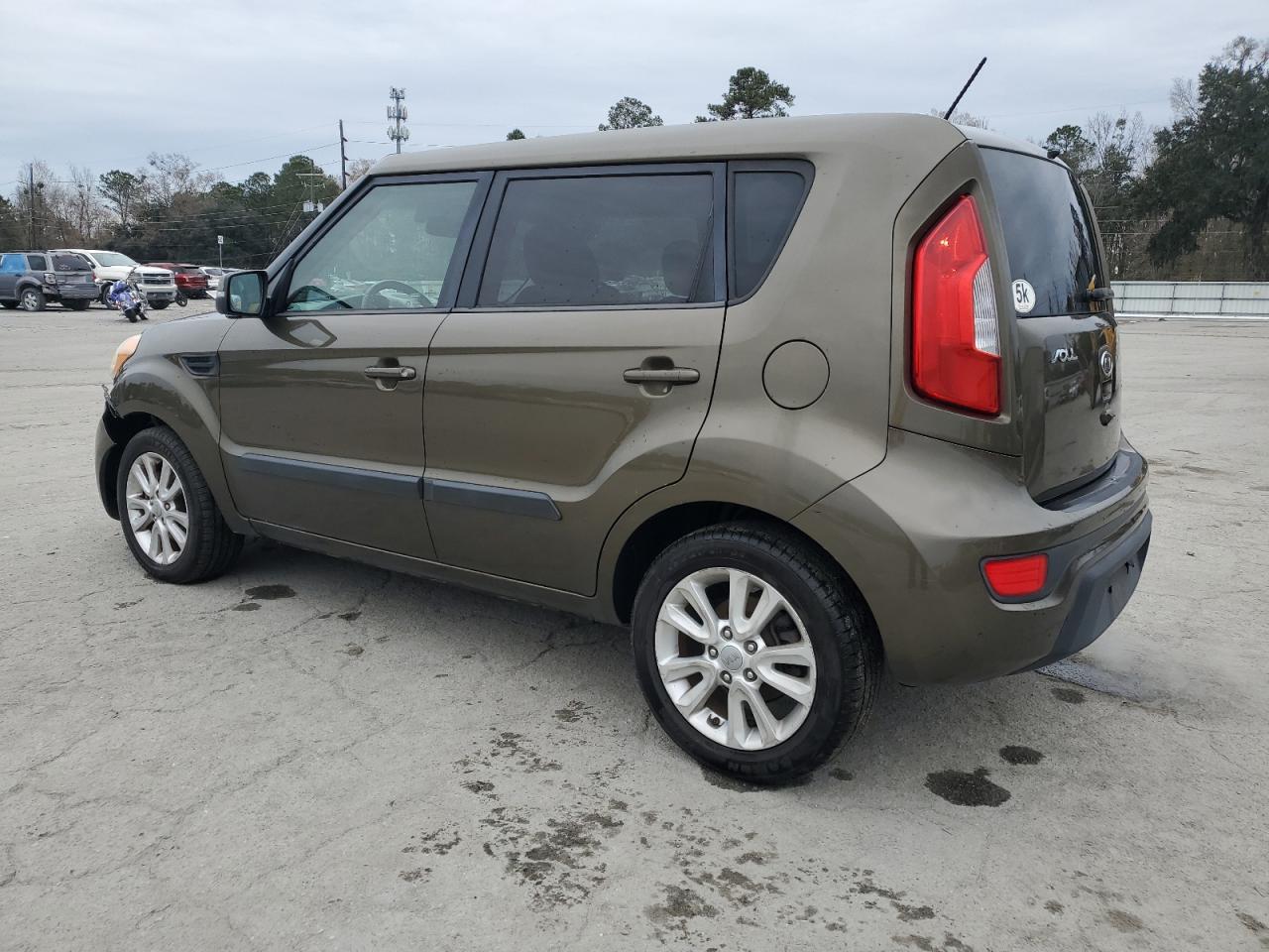 2012 KIA Soul VIN KNDJT2A69C7455709 Copart auction photo, front end / side damage thumbnail 2