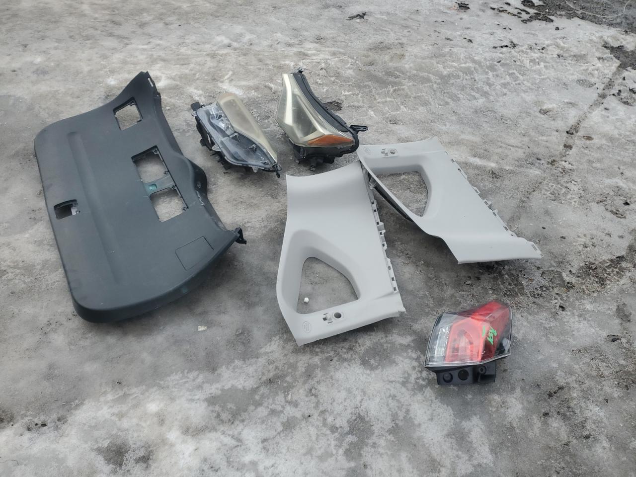 2016 Toyota RAV 4 VIN 2T3RFREV7GW452225 Copart auction photo, front end / rear end damage thumbnail 13