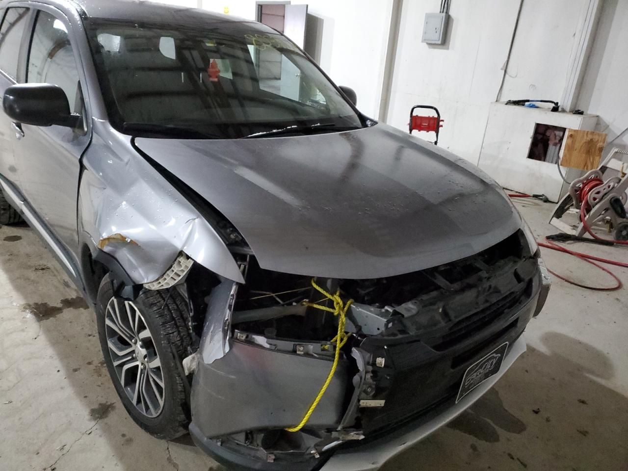 2018 Mitsubishi Outlander VIN JA4AZ3A39JJ002338 Copart auction photo, front end damage thumbnail 5