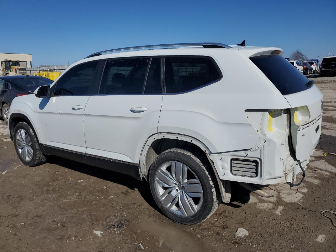2019 Volkswagen Atlas VIN 1V2MR2CA0KC549303 Copart auction photo, rear end / minor dent/scratches damage thumbnail 2