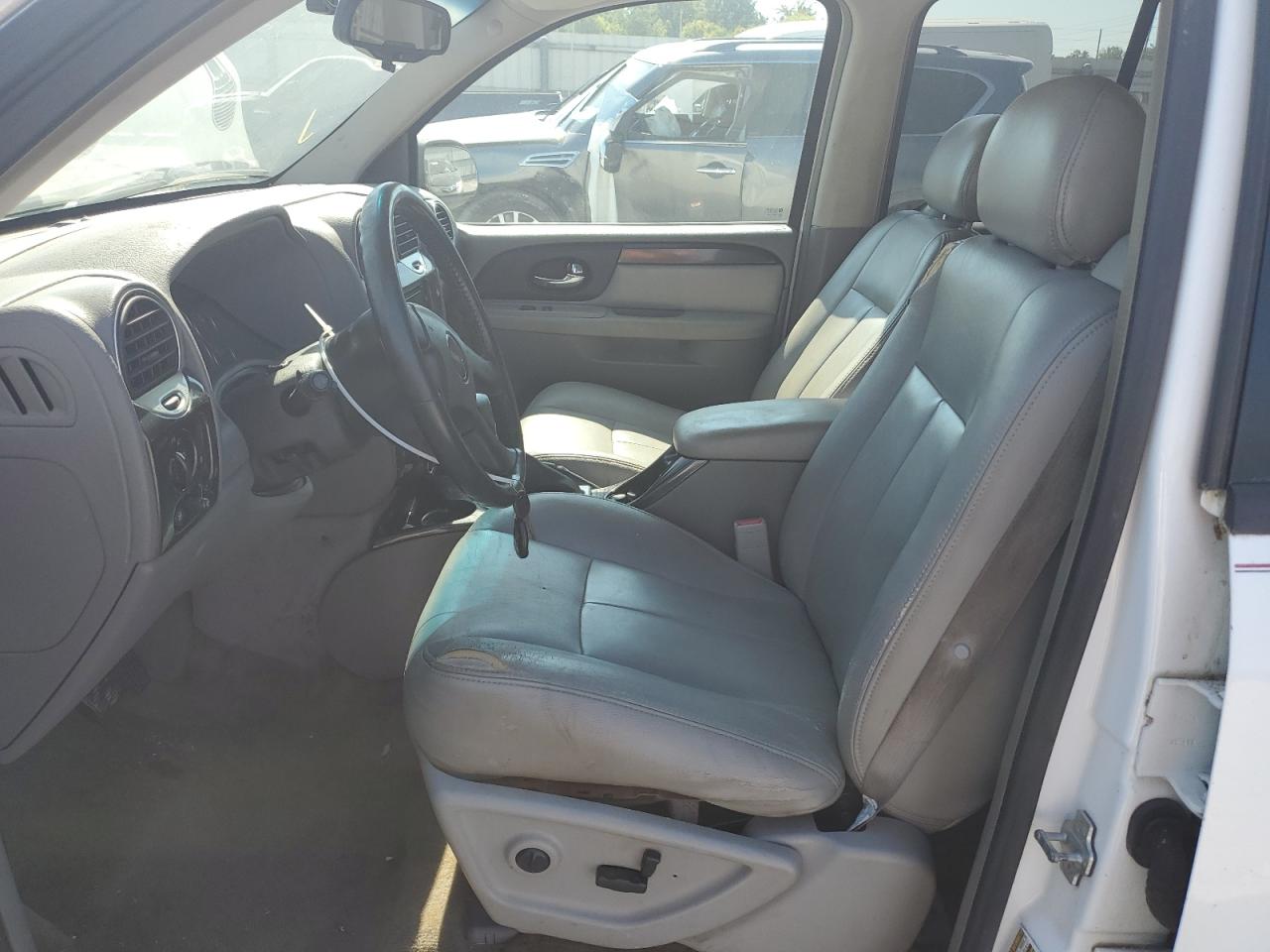 2005 GMC Envoy VIN 1GKDT13S752335283 Copart auction photo, front end damage thumbnail 7