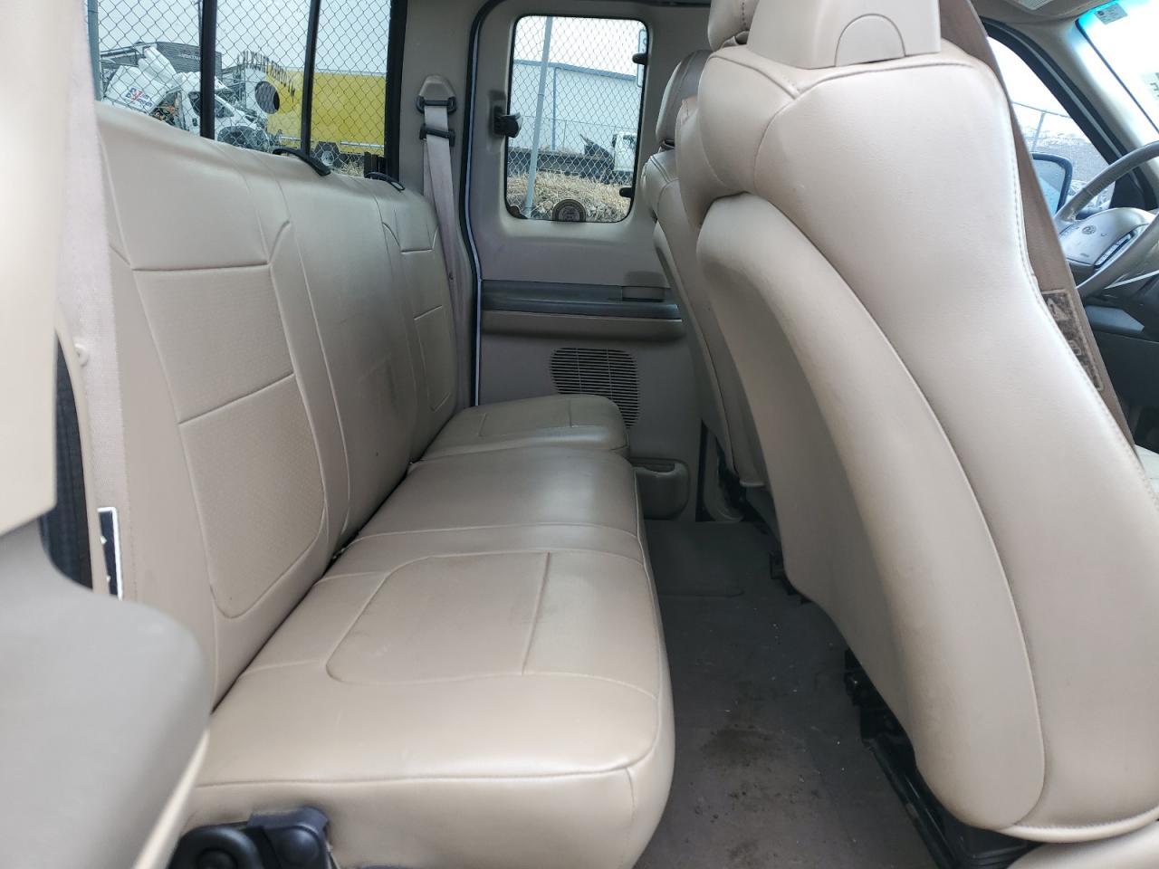 2002 Ford F350 VIN 1FTSX31FX2EA62875 Copart auction photo, front end damage thumbnail 10