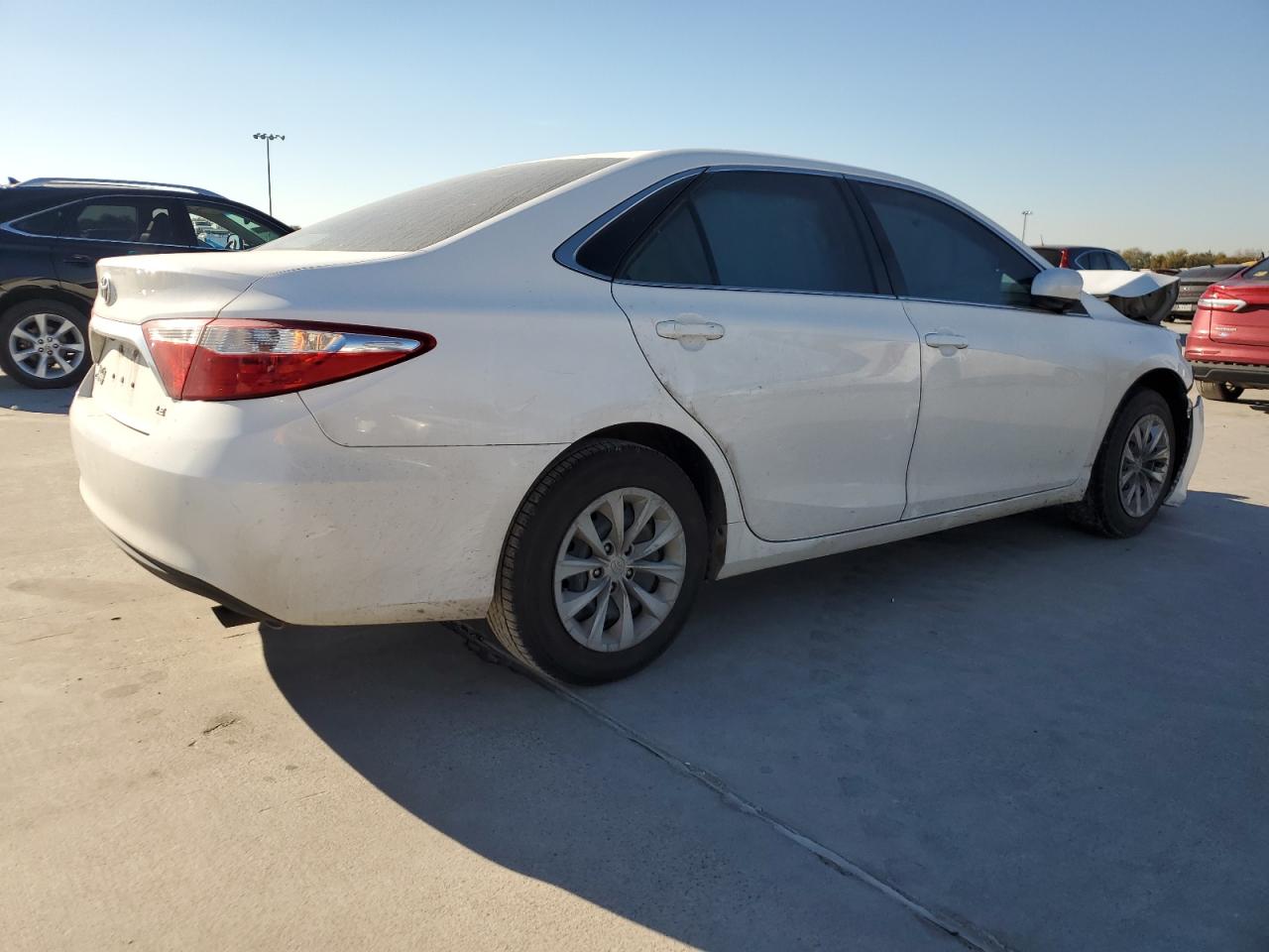 2015 Toyota Camry VIN 4T1BF1FK2FU018289 Copart auction photo, front end damage thumbnail 3