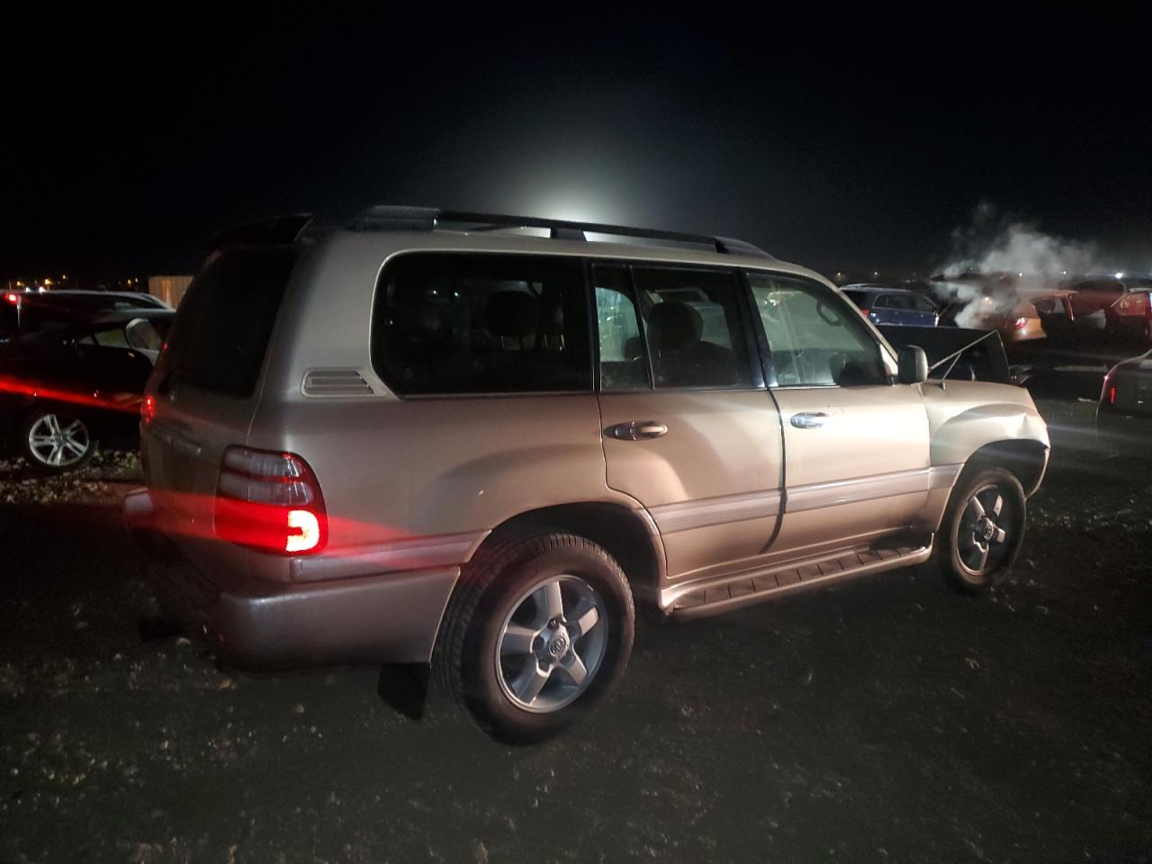 2005 Toyota Land Cruiser VIN JTEHT05J652072565 Copart auction photo, front end damage thumbnail 3