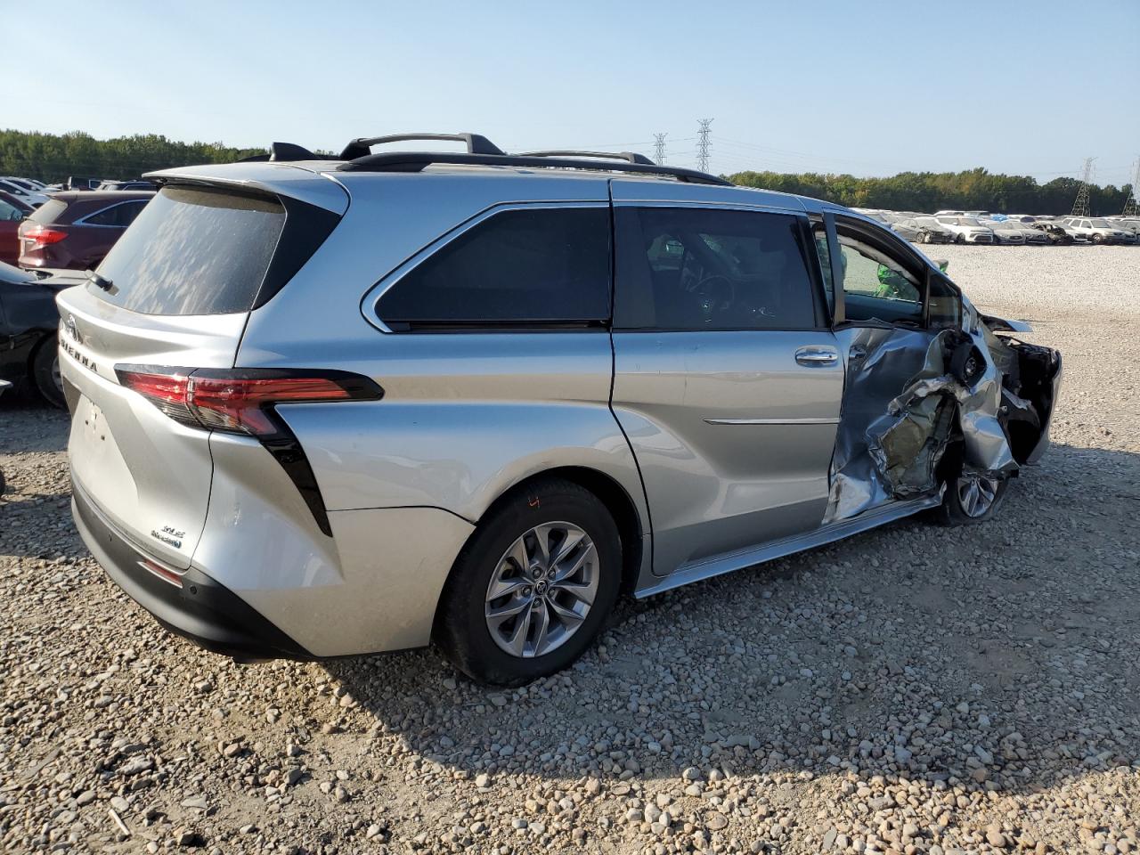 2022 Toyota Sienna VIN 5TDYRKEC4NS081483 Copart auction photo, side damage thumbnail 3
