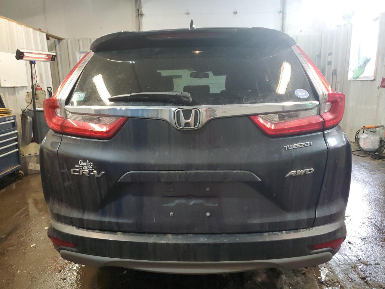 2018 Honda CR-V VIN 7FARW2H87JE028574 Copart auction photo, side / front end damage thumbnail 6