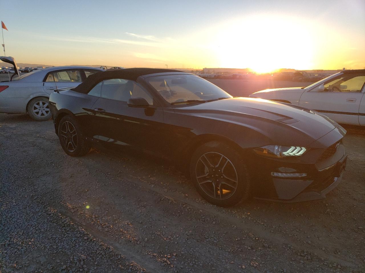 2019 Ford Mustang VIN 1FATP8UH0K5149365 Copart auction photo, all over damage thumbnail 4