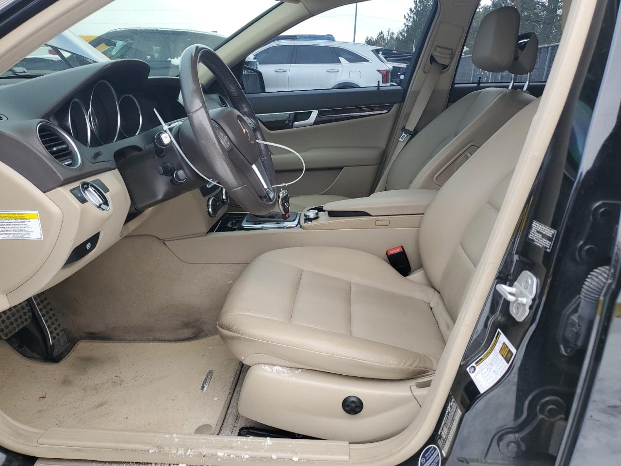 2014 Mercedes-Benz C-klasse VIN WDDGF8AB2ER318500 Copart auction photo, rear end damage thumbnail 7