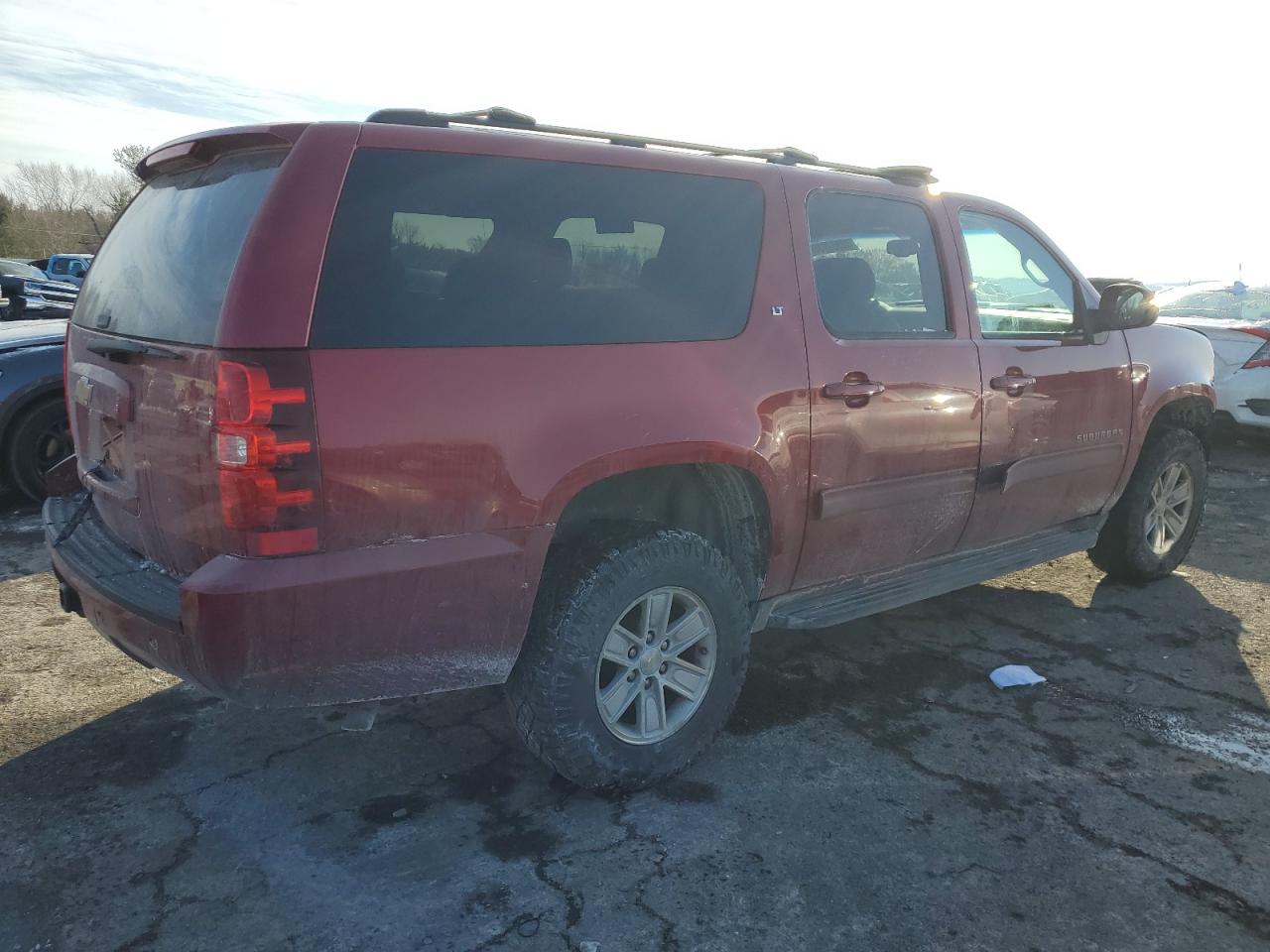 2013 Chevrolet Suburban VIN 1GNSKJE74DR350982 Copart auction photo, front end damage thumbnail 3