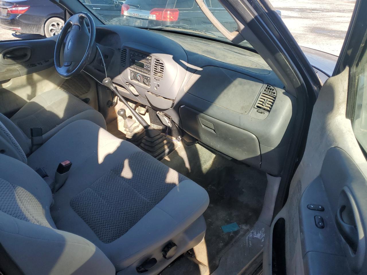 2003 Ford F-150 VIN 2FTRF08W33CA80700 Copart auction photo, all over / minor dent/scratches damage thumbnail 8