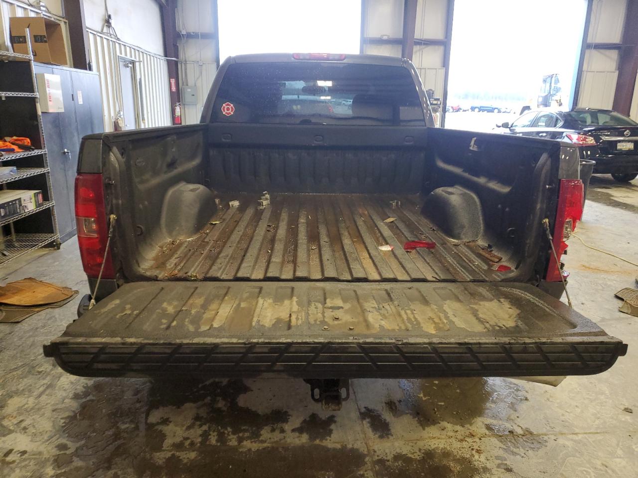 2011 Chevrolet Silverado VIN 1GCRKSE33BZ116016 Copart auction photo, rear end damage thumbnail 6
