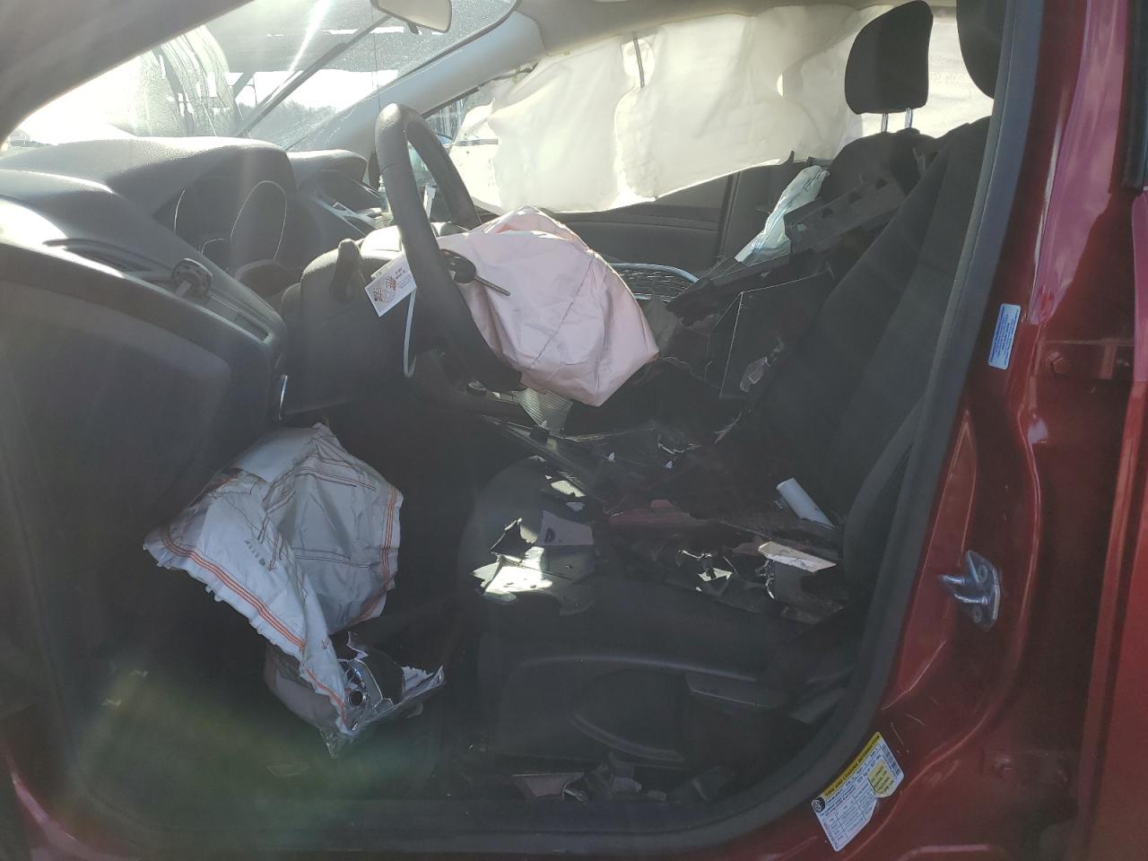 2017 Ford Focus VIN 1FADP3F2XHL305674 Copart auction photo, front end / side damage thumbnail 7