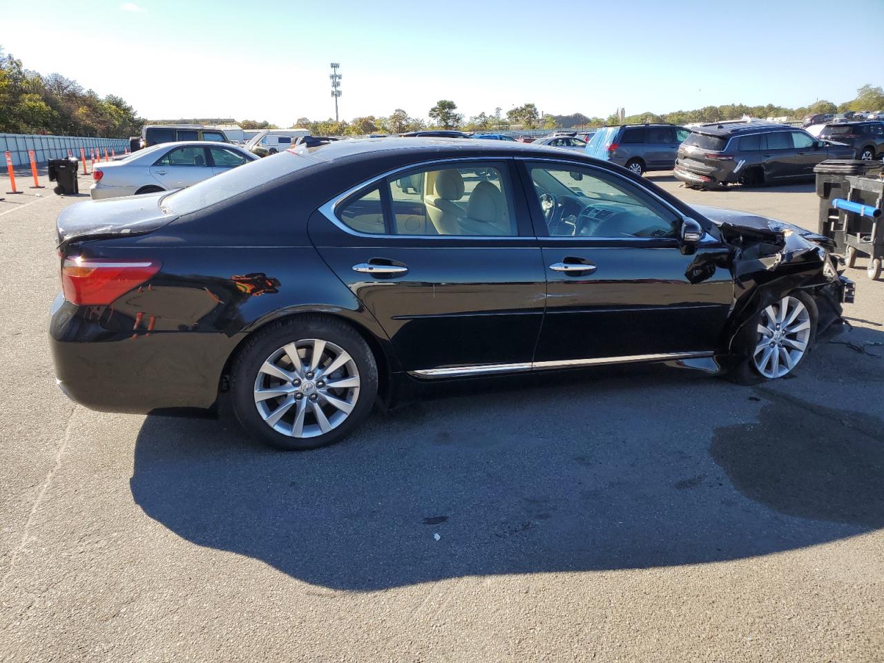 2012 Lexus LS VIN JTHCL5EF4C5014990 Copart auction photo, front end / side damage thumbnail 3
