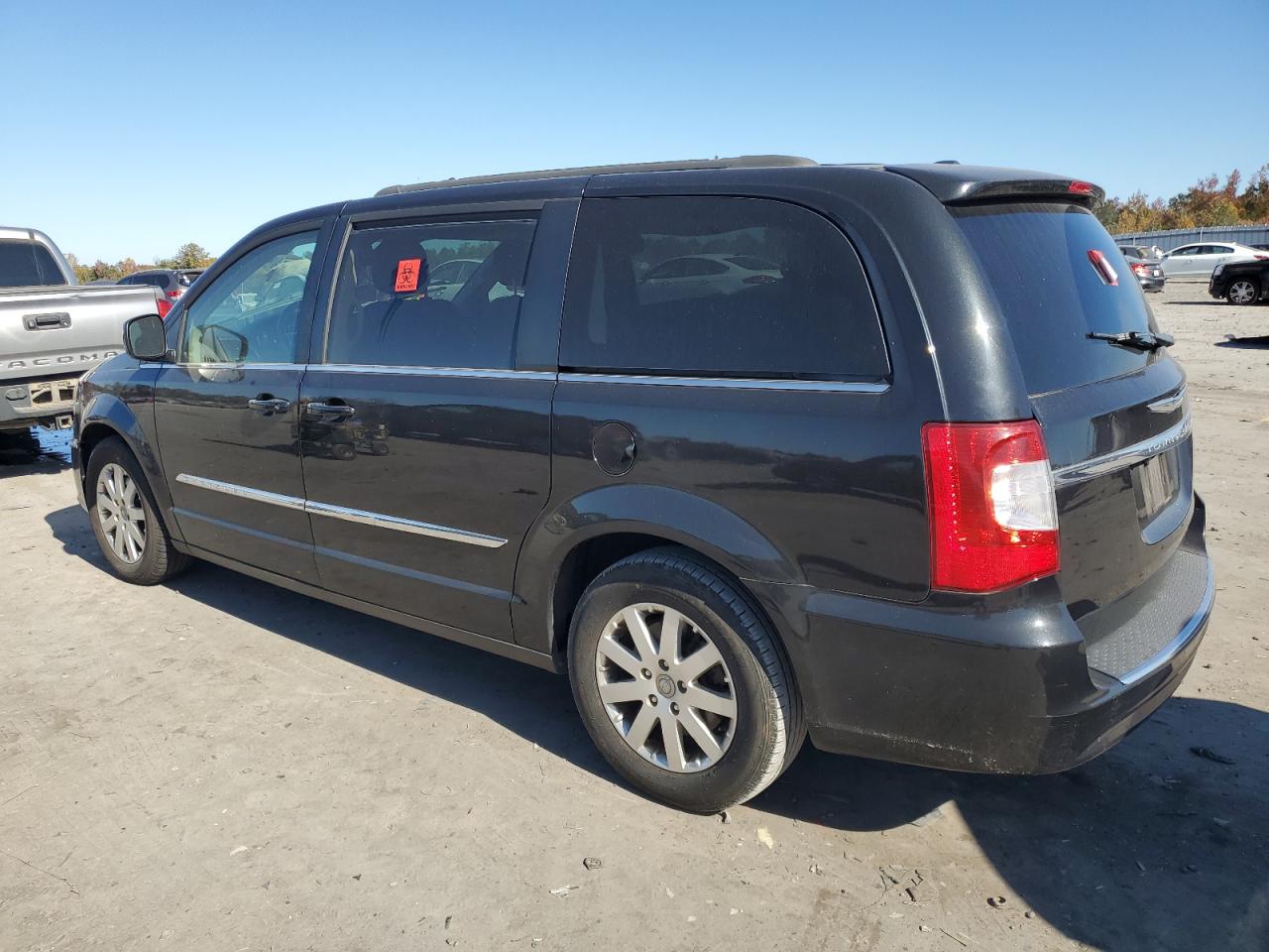 2016 Chrysler Town & Country VIN 2C4RC1BG8GR289675 Copart auction photo, mechanical / minor dent/scratches damage thumbnail 2