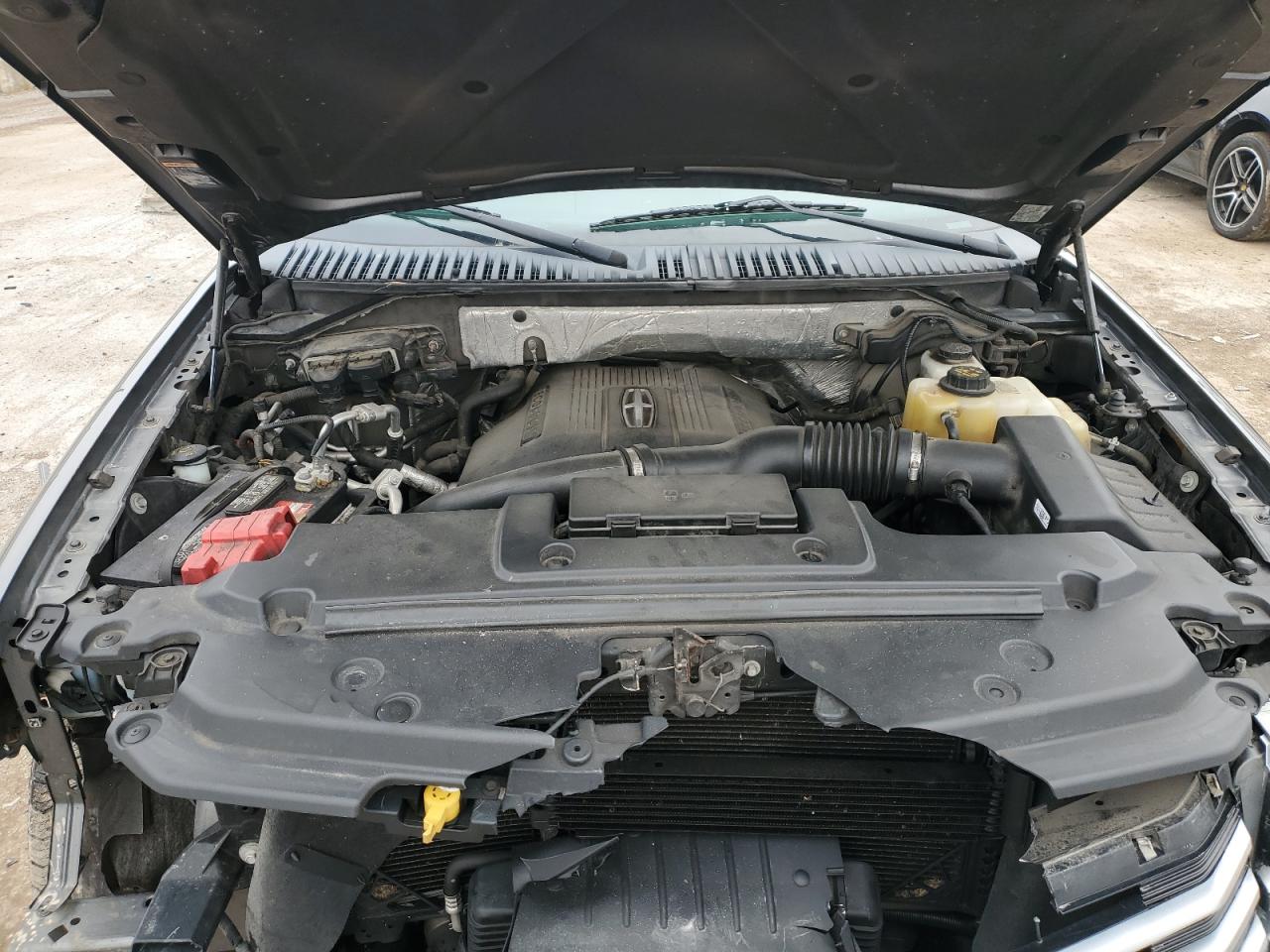 2015 Lincoln Navigator VIN 5LMJJ3JT0FEJ05346 Copart auction photo, front end damage thumbnail 12