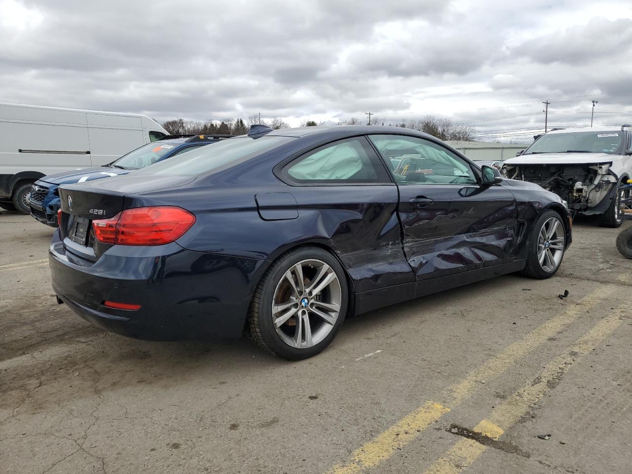 2015 BMW 4er VIN WBA3N3C52FK232570 Copart auction photo, side / rear end damage thumbnail 3