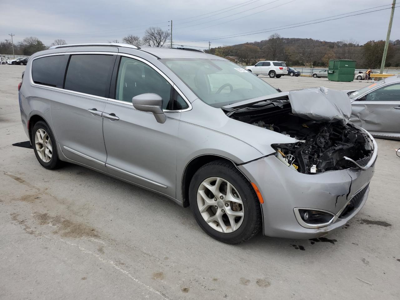 2017 Chrysler Pacifica VIN 2C4RC1EG9HR796484 Copart auction photo, front end damage thumbnail 4