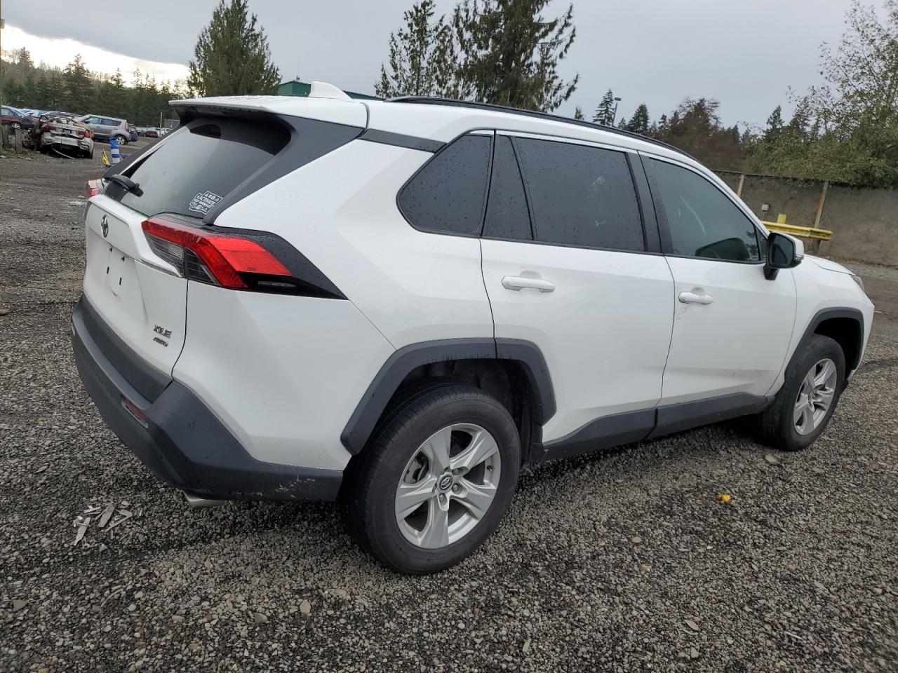 2020 Toyota RAV 4 VIN 2T3P1RFV6LW119335 Copart auction photo, burn - engine damage thumbnail 3