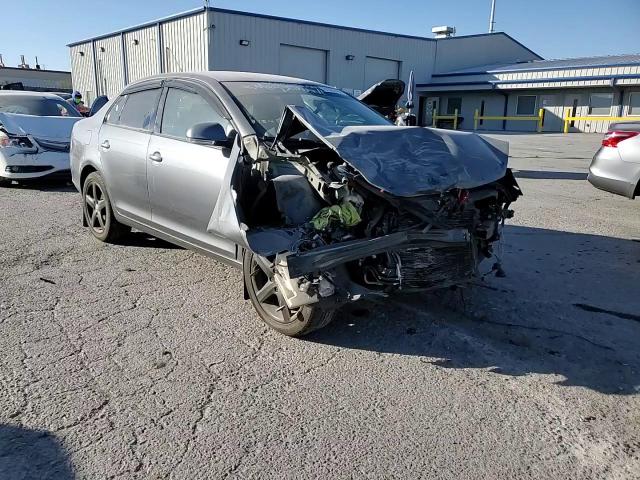2010 Volkswagen Jetta VIN 3VWAZ7AJ4AM113441 Copart auction photo, front end damage thumbnail 11