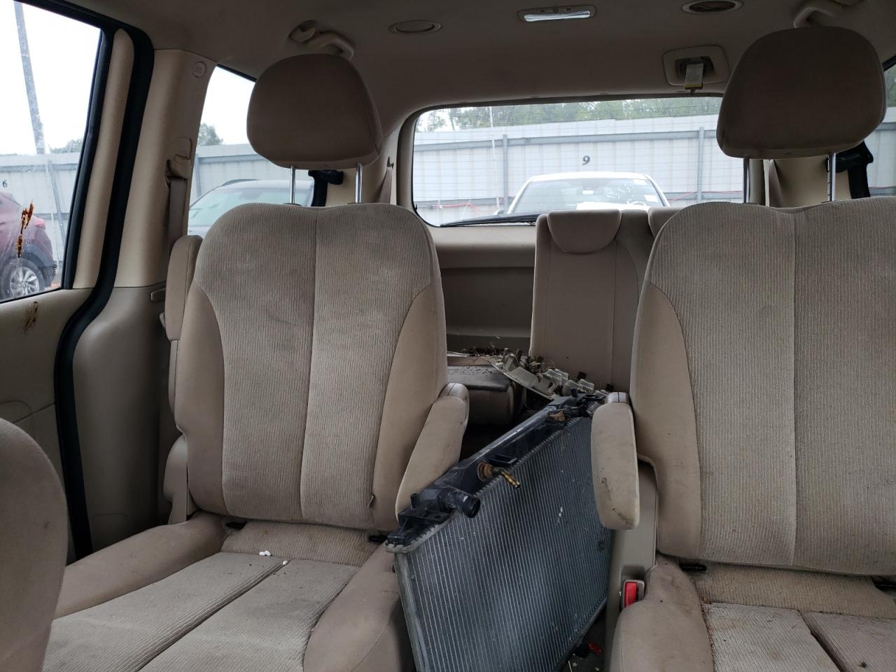 2011 KIA Sedona VIN KNDMG4C71B6396100 Copart auction photo, biohazard/chemical / partial repair damage thumbnail 10