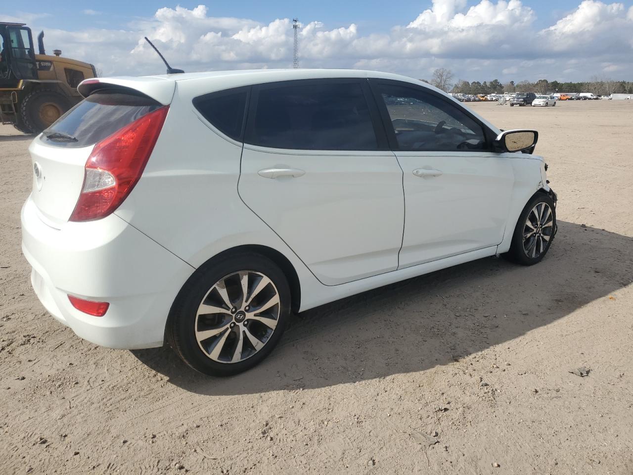 2015 Hyundai Accent VIN KMHCU5AE3FU217757 Copart auction photo, front end damage thumbnail 3