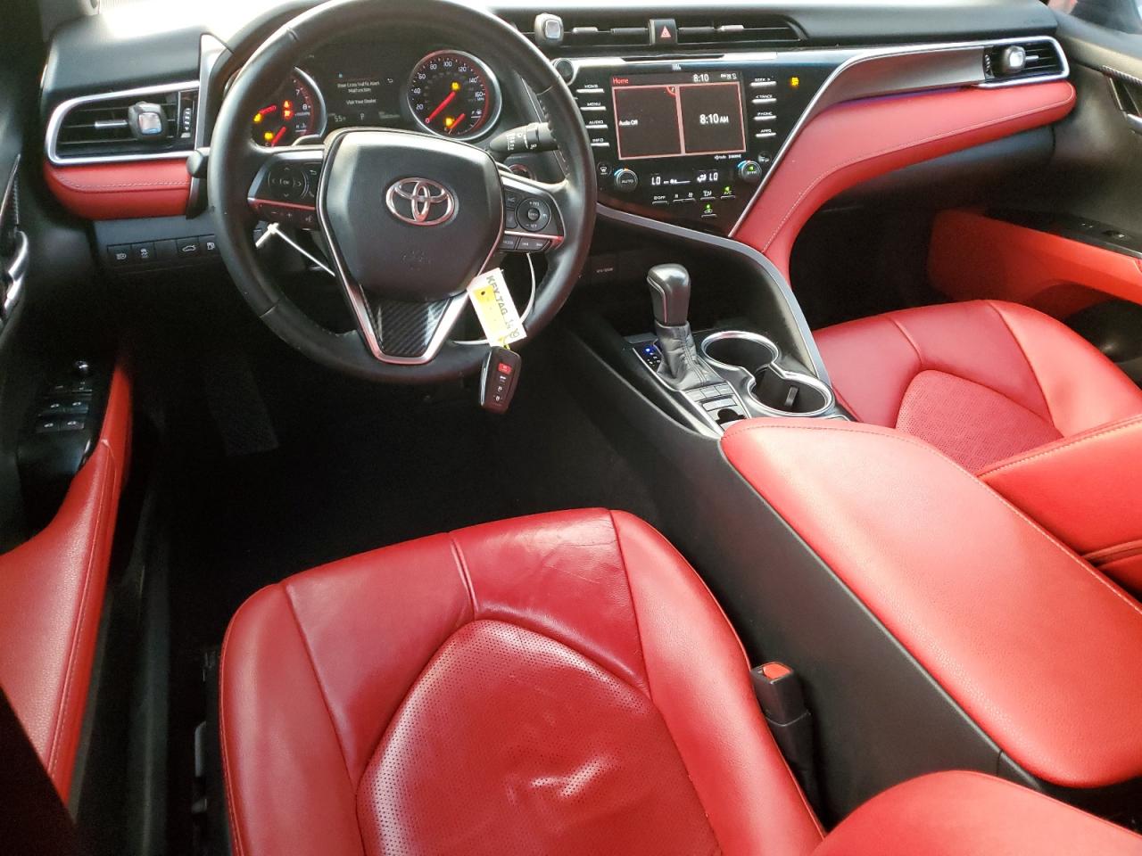 2018 Toyota Camry VIN 4T1B61HKXJU081517 Copart auction photo, rear end damage thumbnail 8
