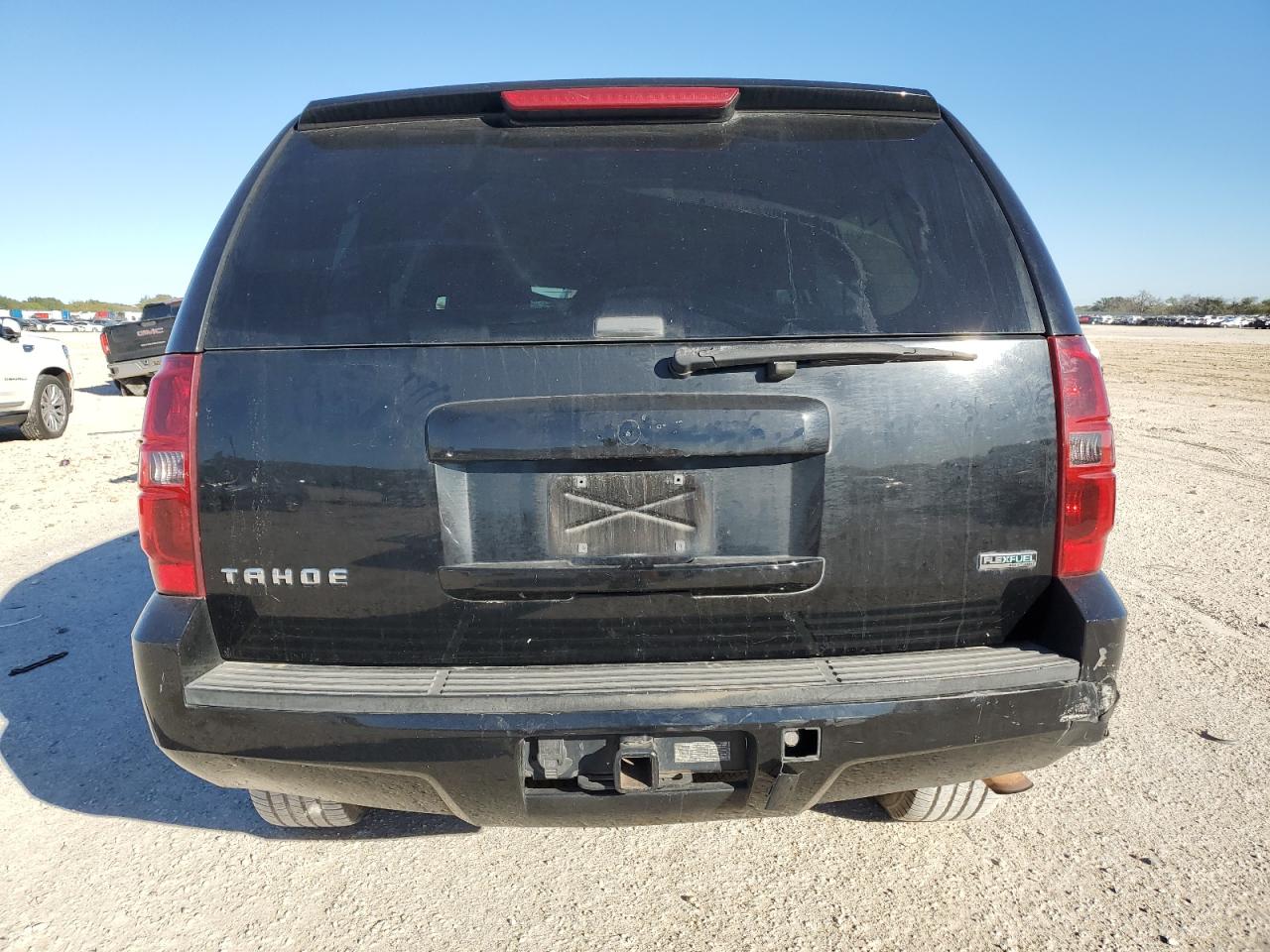 2010 Chevrolet Tahoe VIN 1GNUKAE01AR251964 Copart auction photo, all over damage thumbnail 6