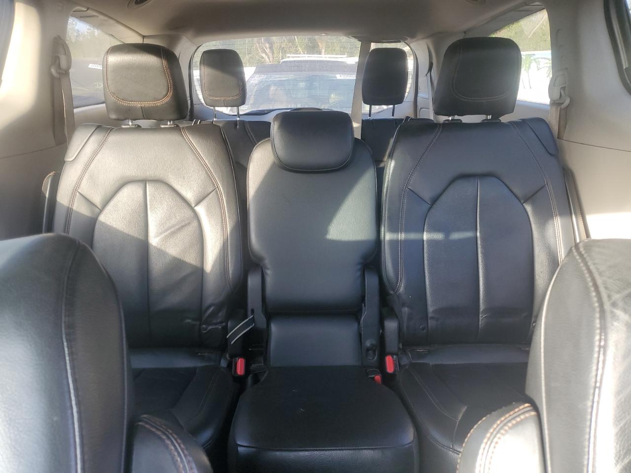2017 Chrysler Pacifica VIN 2C4RC1BG1HR534267 Copart auction photo, rear end / minor dent/scratches damage thumbnail 10