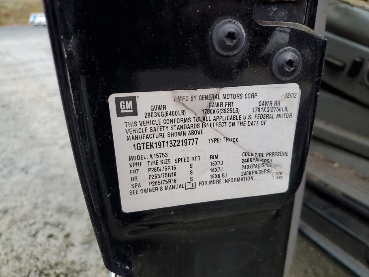 2003 GMC Sierra VIN 1GTEK19T13Z219777 Copart auction photo, all over damage thumbnail 13