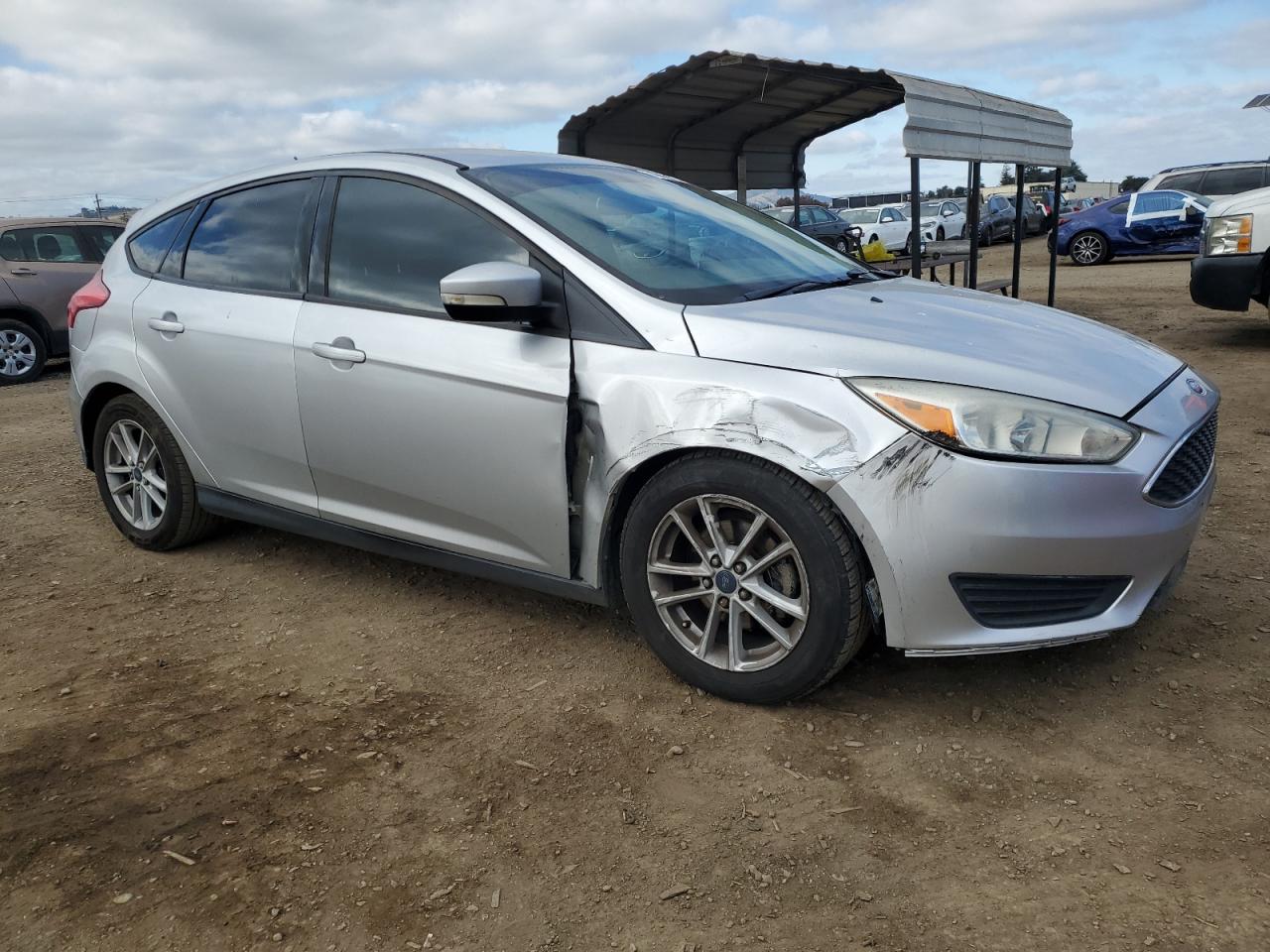 2017 Ford Focus VIN 1FADP3K20HL215763 Copart auction photo, front end / side damage thumbnail 4