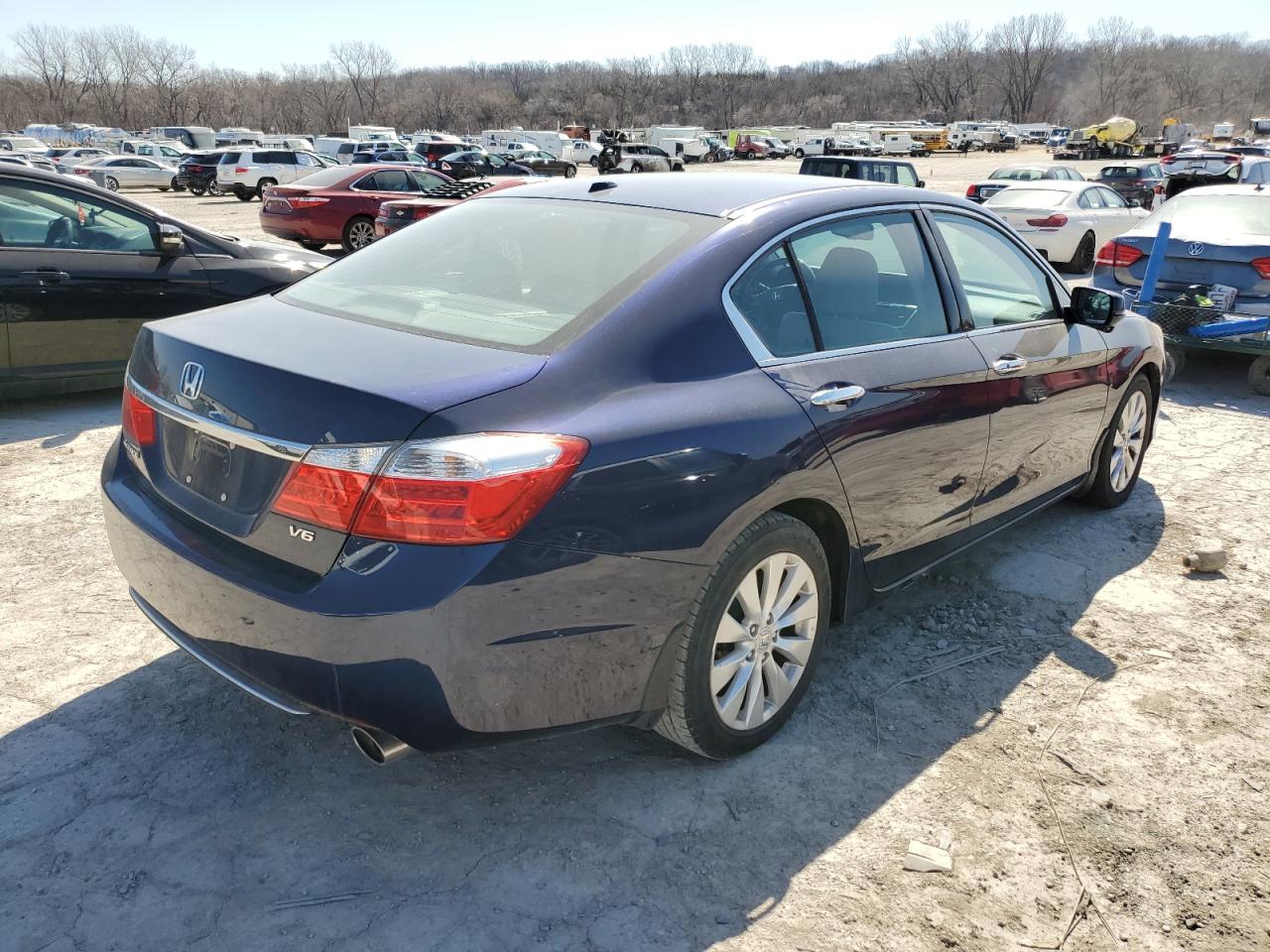 2013 Honda Accord VIN 1HGCR3F84DA000876 Copart auction photo, front end damage thumbnail 3
