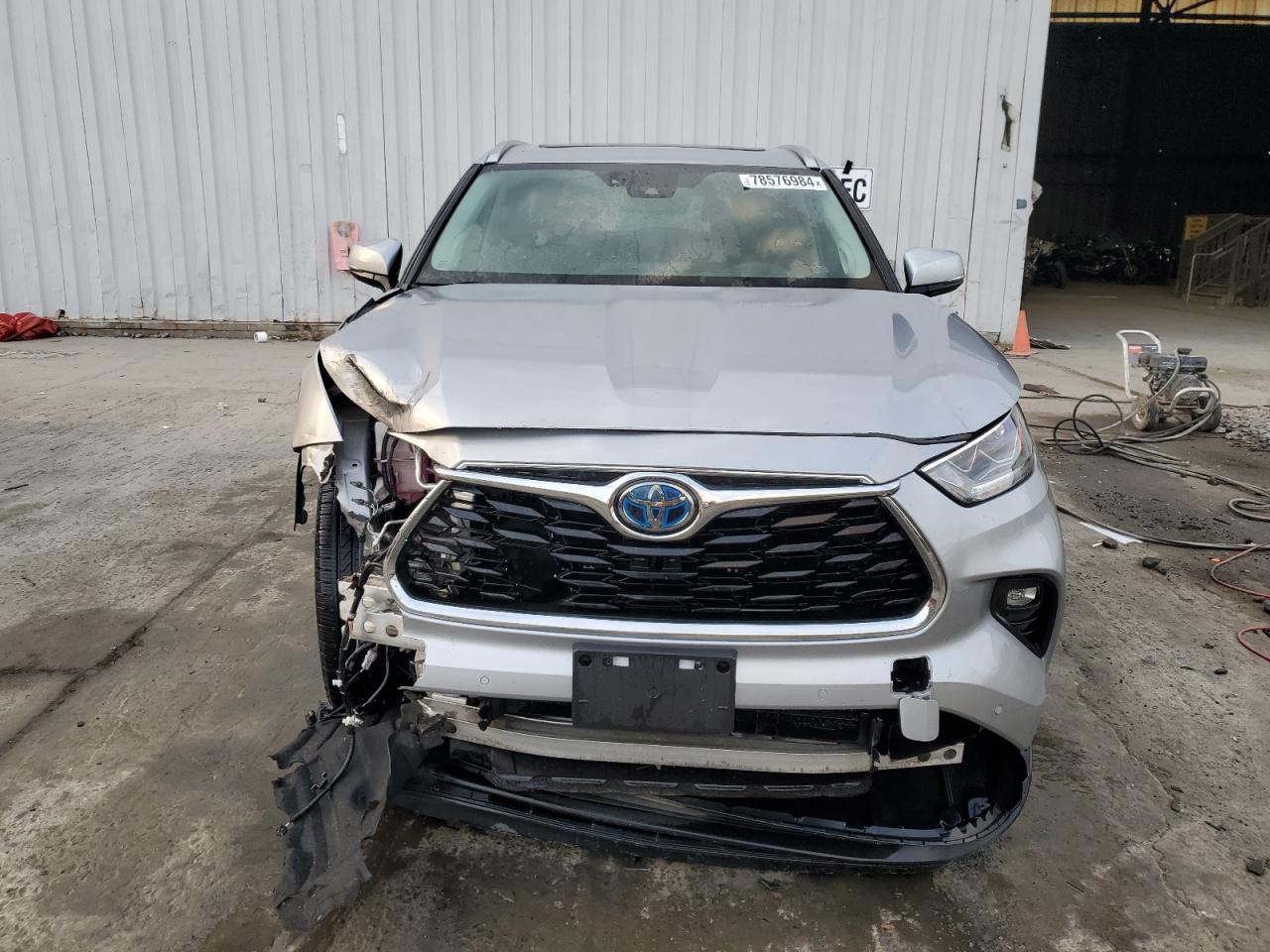 2020 Toyota Highlander VIN 5TDXBRCH6LS000262 Copart auction photo, front end damage thumbnail 5