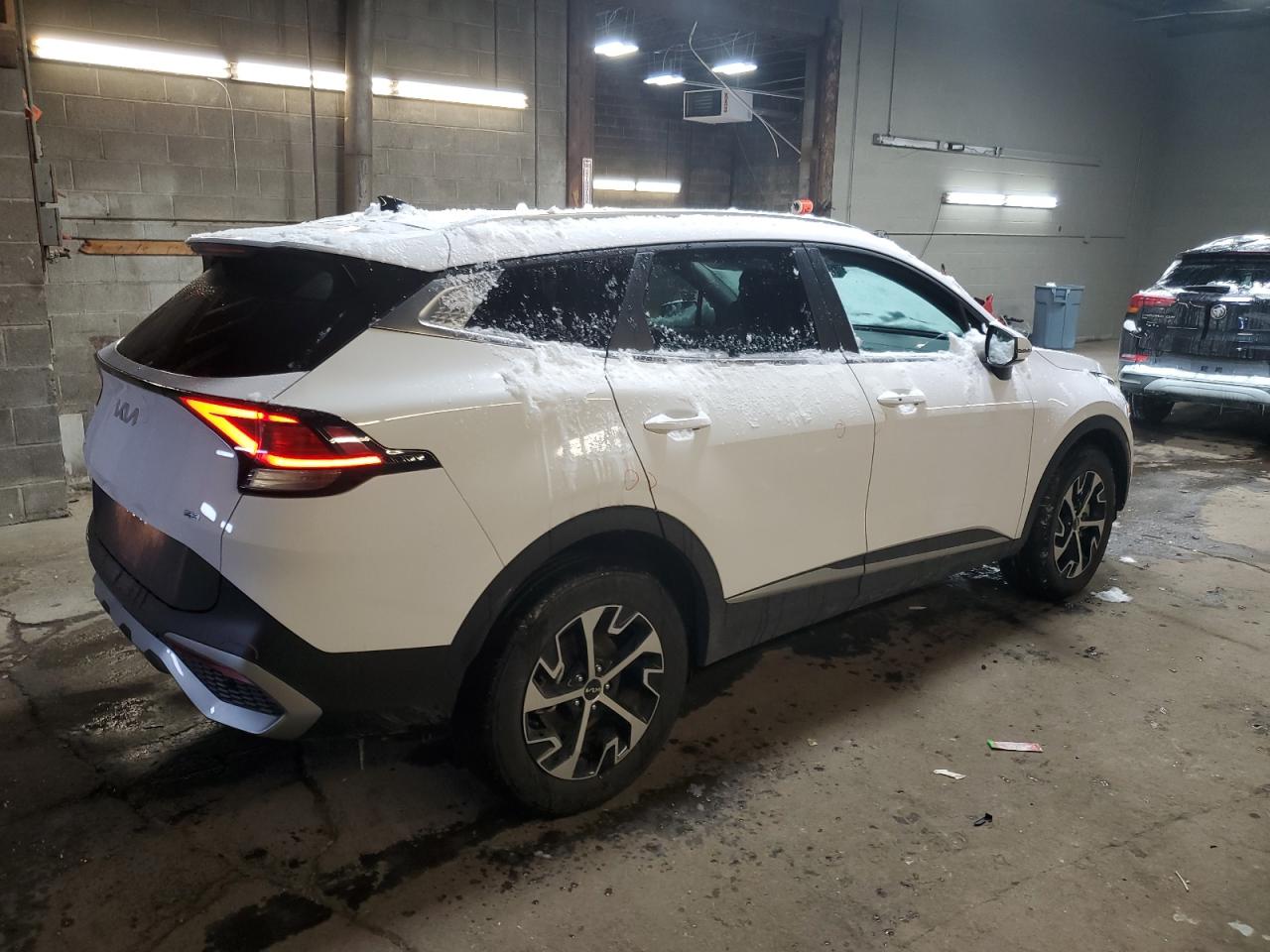 2023 KIA Sportage VIN 5XYK3CAF4PG005839 Copart auction photo, front end / rear end damage thumbnail 3