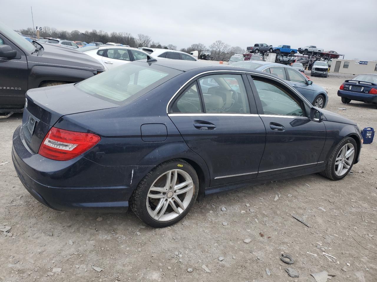 2013 Mercedes-Benz C-klasse VIN WDDGF4HB6DR299544 Copart auction photo, side damage thumbnail 3
