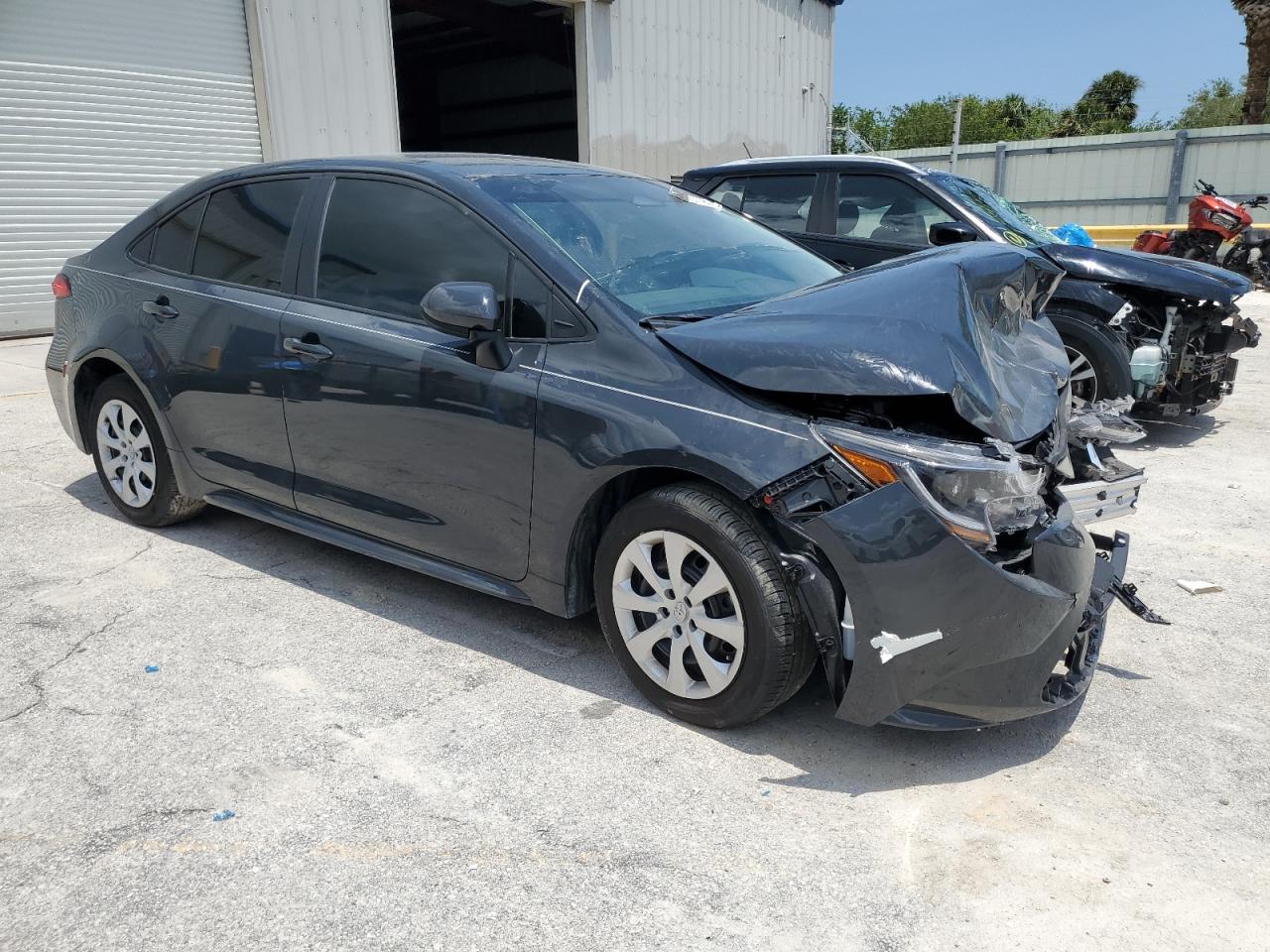 2024 Toyota Corolla VIN 5YFB4MDE3RP196240 Copart auction photo, front end / hail damage thumbnail 4